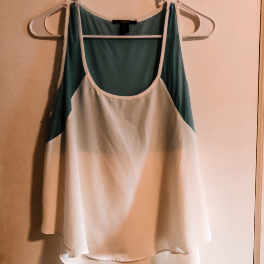 Fashionable tank top